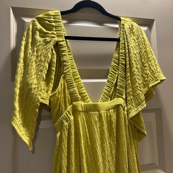 Free People Beach La La Maxi Maxi Dress in Golden Kiwi - Picture 8 of 8